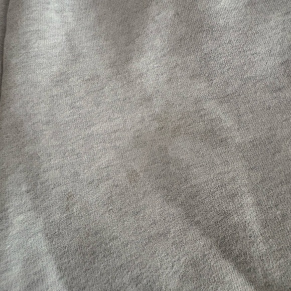 Aritzia TNA sweat fleece cozy fleece perfect fit in small. Few stains pictured! - Picture 9 of 10